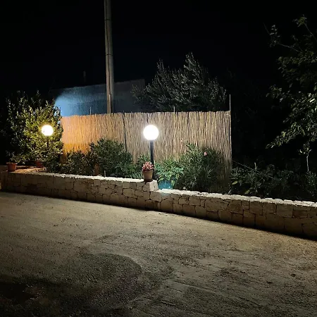 Willa La Valle Dei Trulli Relais