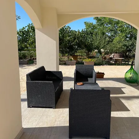 La Valle Dei Trulli Relais Villa